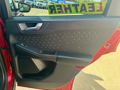 Used 2020 Ford Escape SEL AWD/4WD image 14