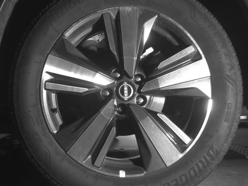 Used 2026 Nissan Rogue SL AWD/4WD image 17