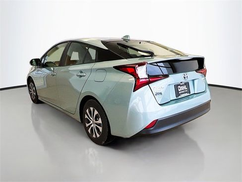 Used 2021 Toyota Prius XLE image 36