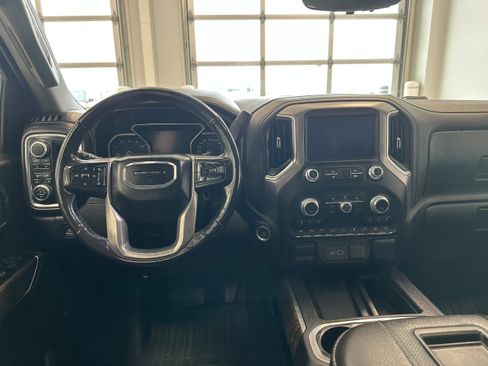 Used 2019 GMC Sierra 1500 Denali w/ Denali Ultimate Package AWD/4WD image 19