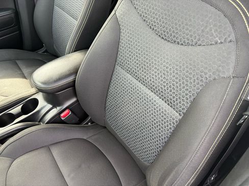 Used 2016 Kia Soul + w/ Designer's Package FWD image 16