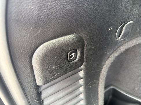 Used 2021 Jeep Grand Cherokee Laredo X RWD image 32