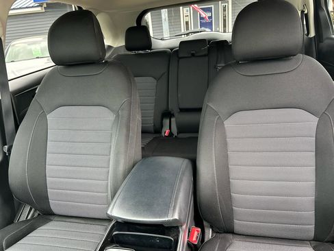 Used 2019 Ford Edge SE AWD/4WD image 18