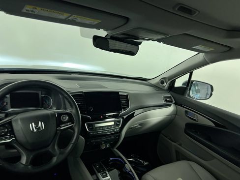 Used 2019 Honda Pilot Touring image 24