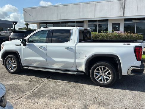 Used 2021 GMC Sierra 1500 SLT w/ SLT Convenience Package AWD/4WD image 4