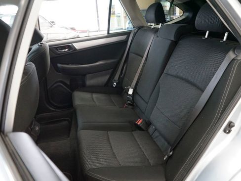 Used 2018 Subaru Outback 2.5i Premium image 40