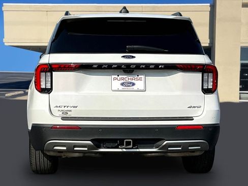 Used 2025 Ford Explorer Active w/ Active Comfort Package AWD/4WD image 5