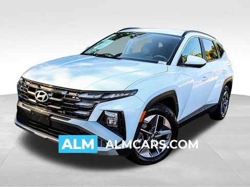 Used 2025 Hyundai Tucson SEL FWD image 1