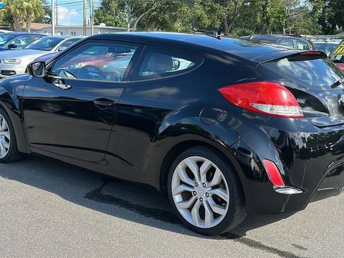 Used 2013 Hyundai Veloster w/ Style Pkg FWD image 11