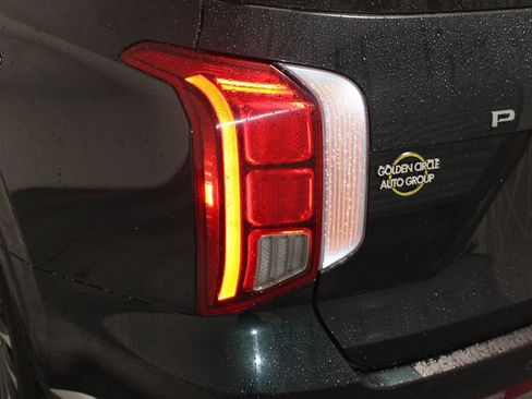 Used 2024 Hyundai Palisade Calligraphy image 60
