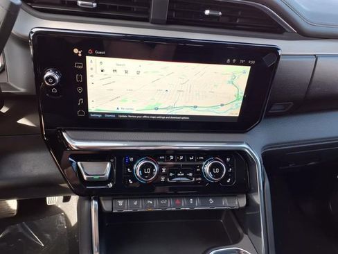 New 2025 GMC Sierra 3500 Denali w/ Denali Reserve Package image 9