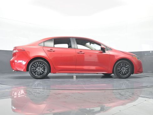 Used 2020 Toyota Corolla LE image 57