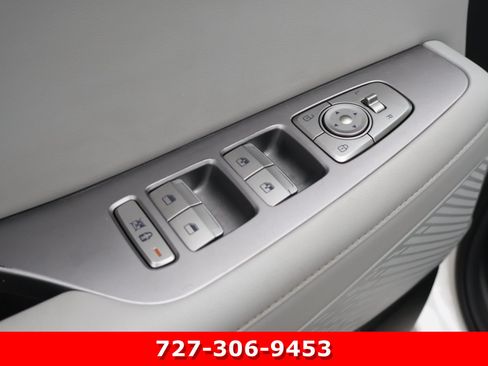 Used 2025 Hyundai Palisade SEL FWD image 15