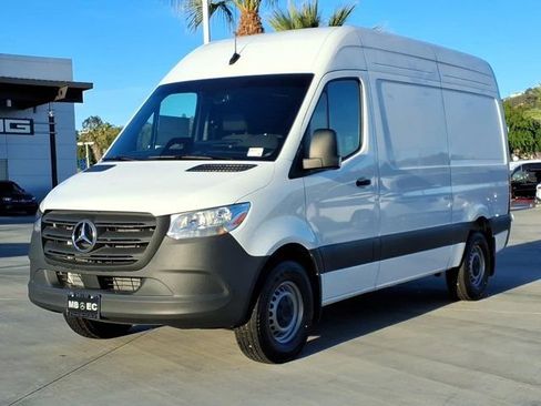 New 2025 Mercedes-Benz Sprinter 2500 image 1