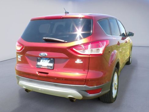 Used 2016 Ford Escape SE AWD/4WD image 4