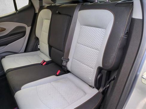 Used 2018 GMC Terrain SLE image 17