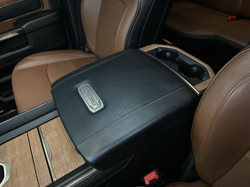 Used 2023 RAM 2500 Limited image 38