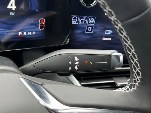 New 2026 Chevrolet Equinox EV LT image 27