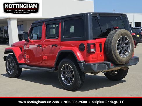 Used 2020 Jeep Wrangler Unlimited Sahara image 6