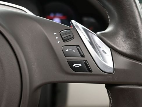 Used 2014 Porsche 911 Targa 4S image 21