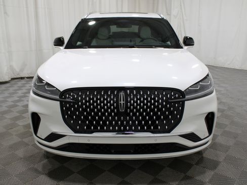 New 2026 Lincoln Aviator Black Label w/ Dynamic Handling Package AWD/4WD image 36