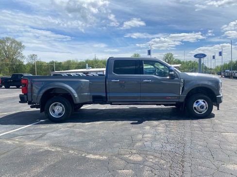 New 2026 Ford F350 Platinum w/ Platinum Plus Package AWD/4WD image 8