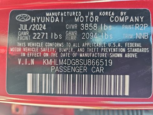 Used 2025 Hyundai Elantra Sport FWD image 32