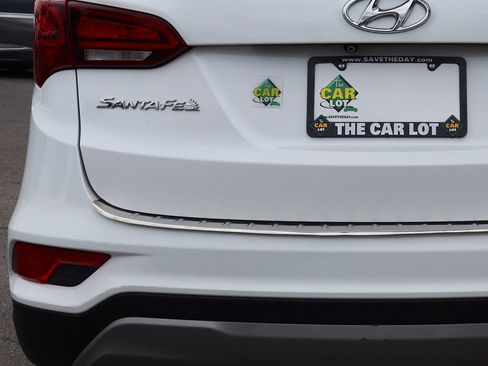 Used 2017 Hyundai Santa Fe Sport image 19