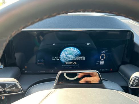 New 2025 Lincoln Aviator AWD w/ Equipment Group 101A image 47