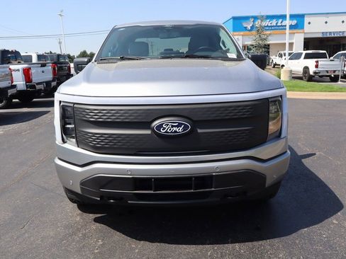 Used 2025 Ford F150 Lightning Flash image 10