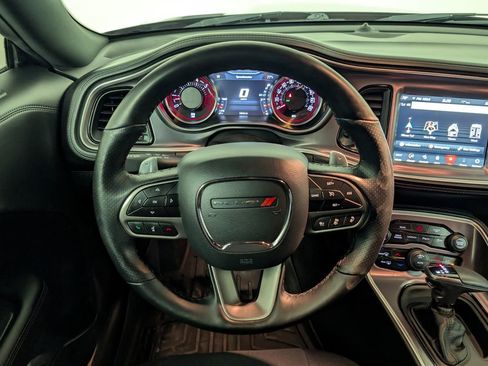 Used 2020 Dodge Challenger R/T Scat Pack w/ Plus Package RWD image 17