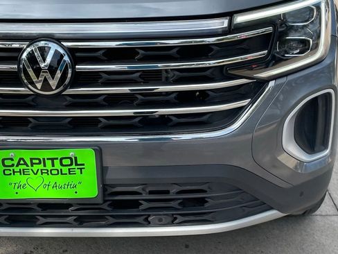 Used 2025 Volkswagen Atlas SE FWD image 7