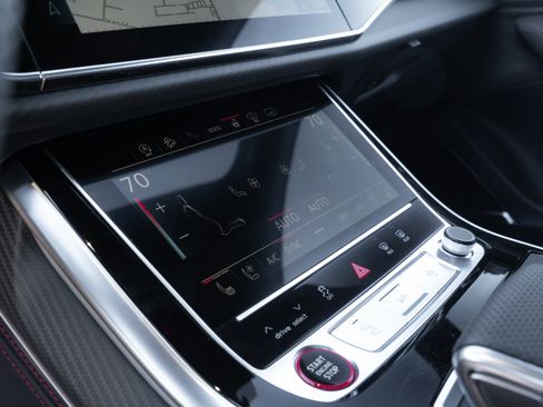 New 2026 Audi SQ7 Prestige AWD/4WD image 15