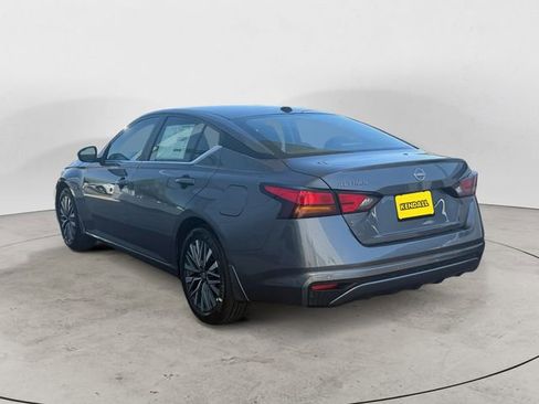 New 2026 Nissan Altima 2.5 SV FWD image 2