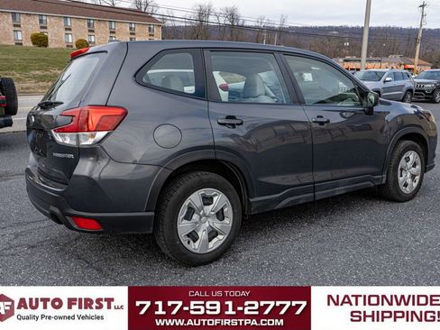 Used 2022 Subaru Forester Base image 6