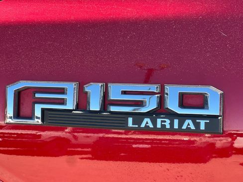 Used 2019 Ford F150 Lariat w/ Equipment Group 502A Luxury AWD/4WD image 28