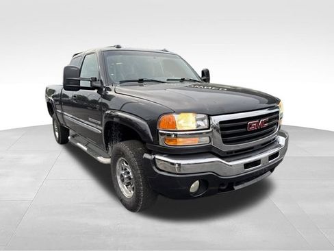 Used 2005 GMC Sierra 2500 SLT w/ Snow Plow Prep Package AWD/4WD image 7