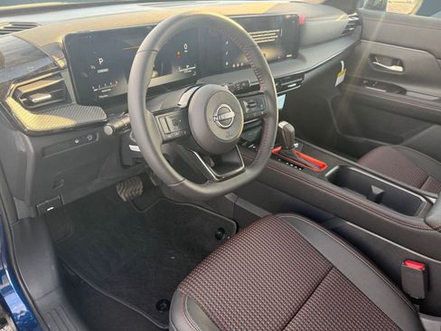 New 2026 Nissan Kicks SR image 4