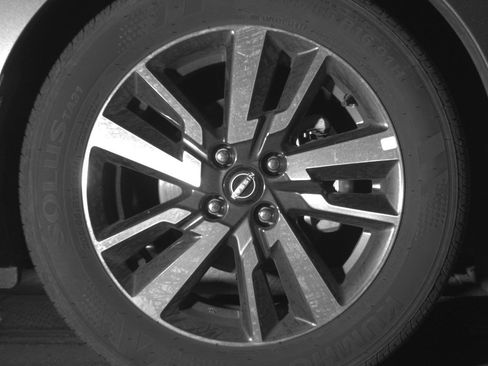 Used 2025 Nissan Versa SV image 13