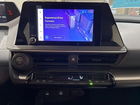 New 2026 Toyota Prius LE image 10