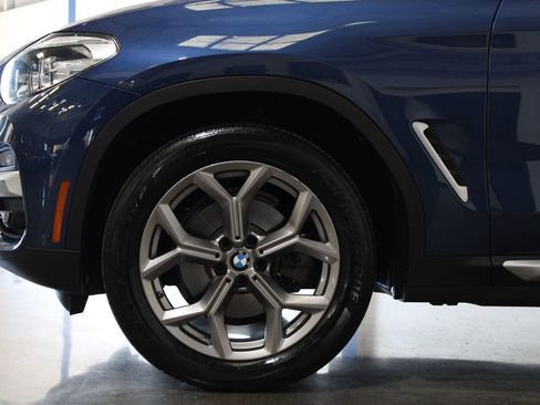 Used 2021 BMW X3 xDrive30i w/ Premium Package image 9