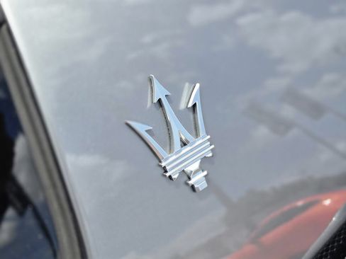 Used 2022 Maserati MC20 Coupe RWD image 11