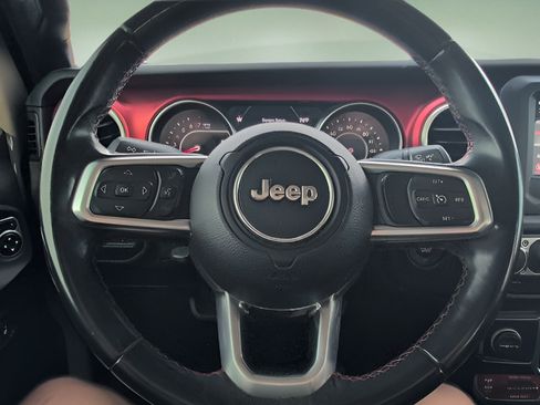 Used 2020 Jeep Gladiator Rubicon AWD/4WD image 12