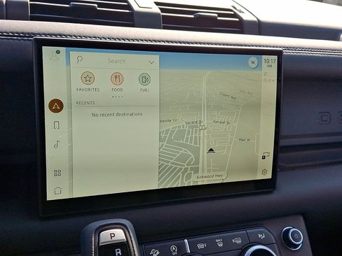 Used 2025 Land Rover Defender 110 S image 24