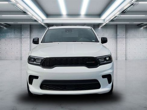 Used 2024 Dodge Durango GT image 3
