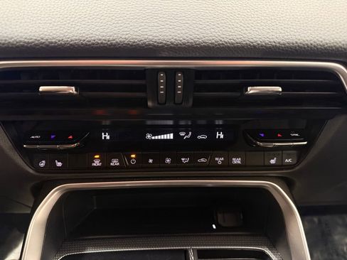 Used 2025 MAZDA CX-70 3.3 Turbo w/ Premium Package image 36