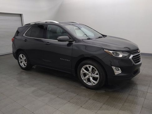 Used 2019 Chevrolet Equinox LT w/ Sun & Navigation Package AWD/4WD image 11