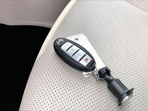 Certified 2020 Nissan Rogue Sport SL FWD image 14
