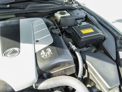 Used 2005 Lexus SC 430 Convertible image 26