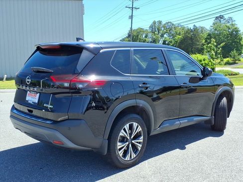 Used 2023 Nissan Rogue SV AWD/4WD image 4